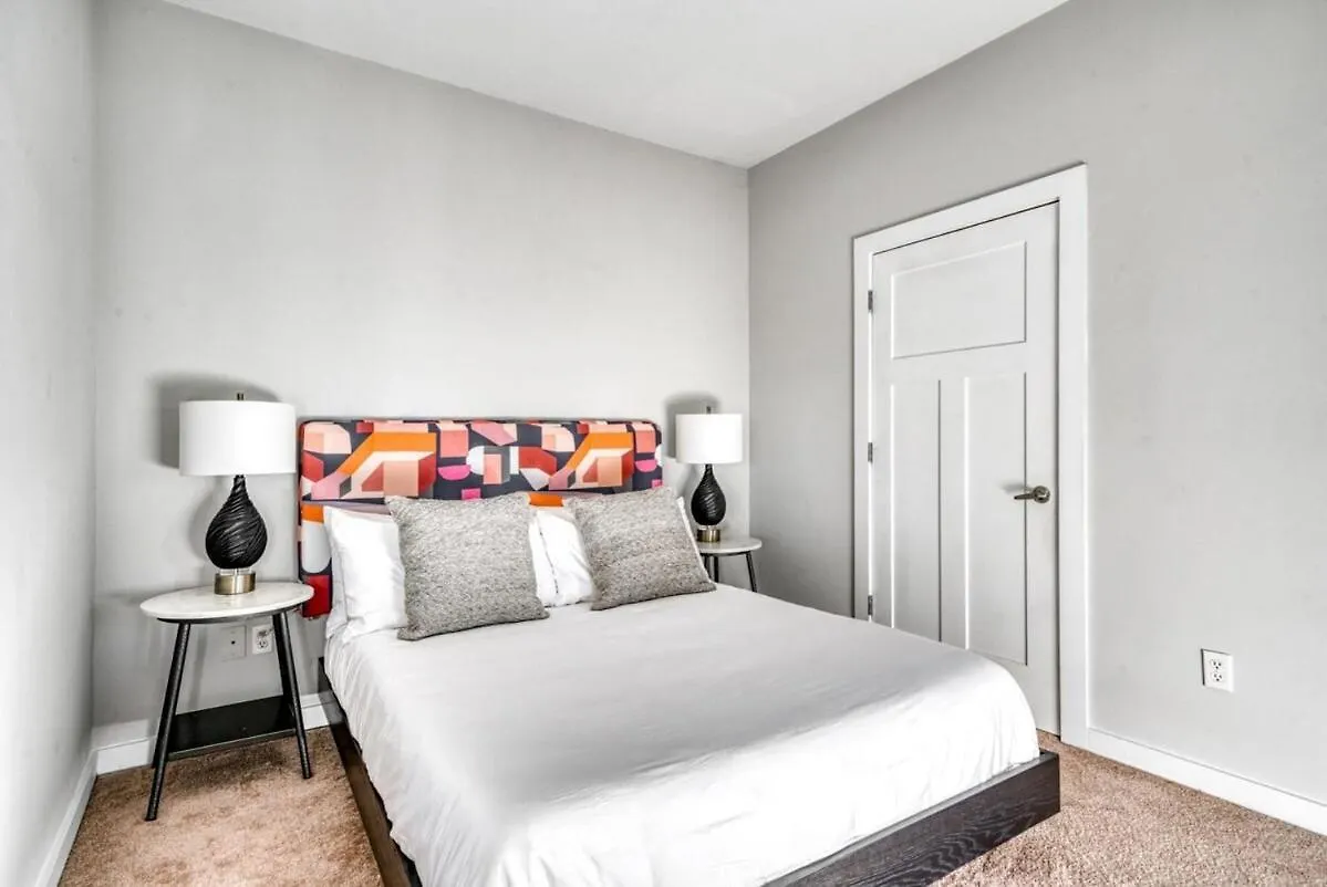 شقة Cozysuites Two Modern Music Row Condos W Parking ناشفيل الولايات المتحدة الأمريكية