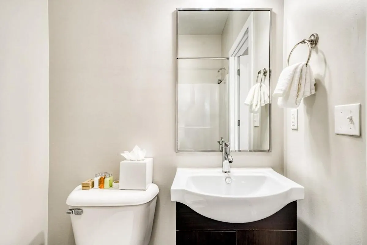 Cozysuites Two Modern Music Row Condos W Parking ناشفيل شقة